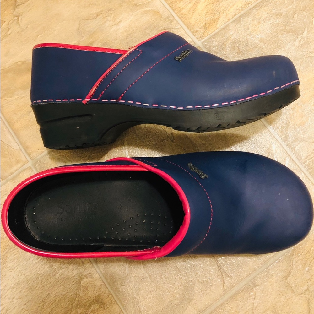 Sanitas shoes size 40